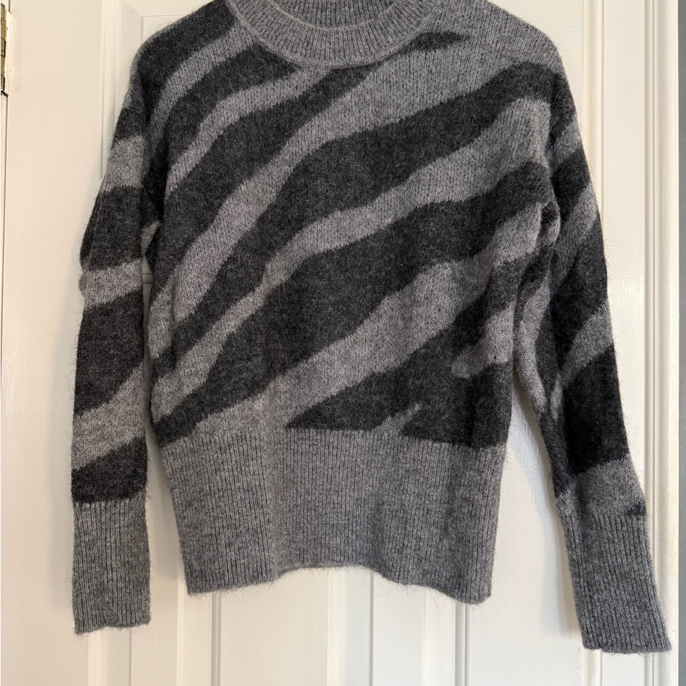 Banana Republic Gray and Black Alpaca Blend Sweater